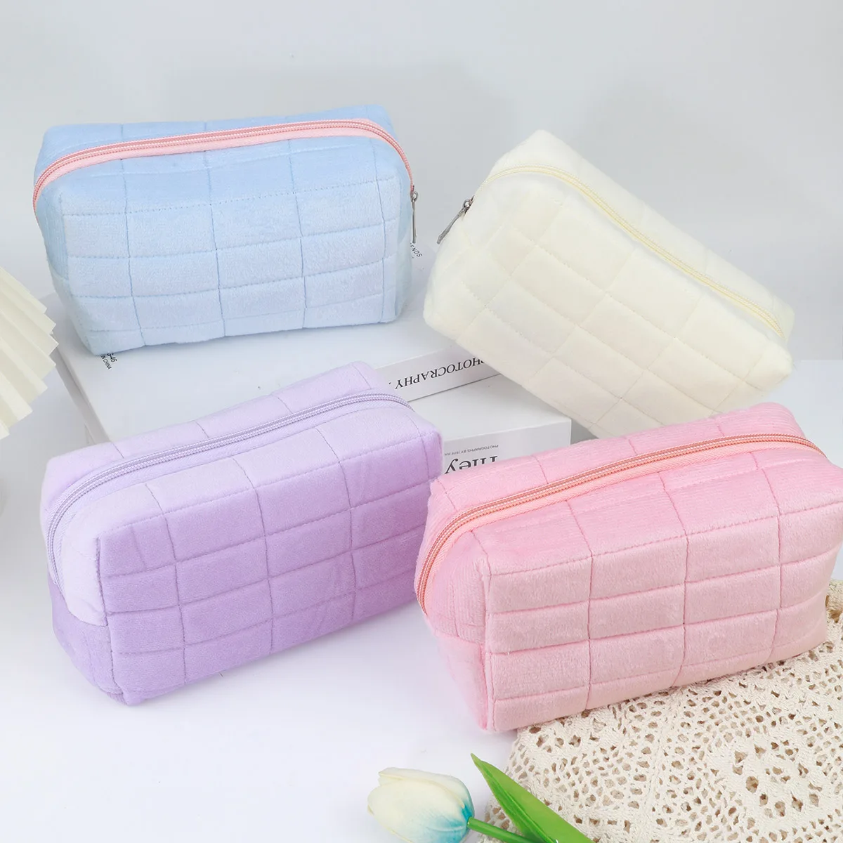 1Pcs Simple Makeup Bag Pillow Pen Bag High Appearance Level WOMEN'S Large Capacity Pillow Bag Portable Storage Bag