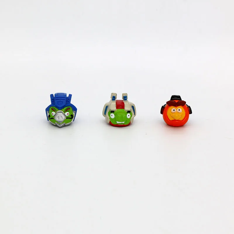 4pcs sulky Birds Anime Cartoon New Transformation Toy Robot Angry Birds Red Green Pig King Robot Model Bomb Black Doll