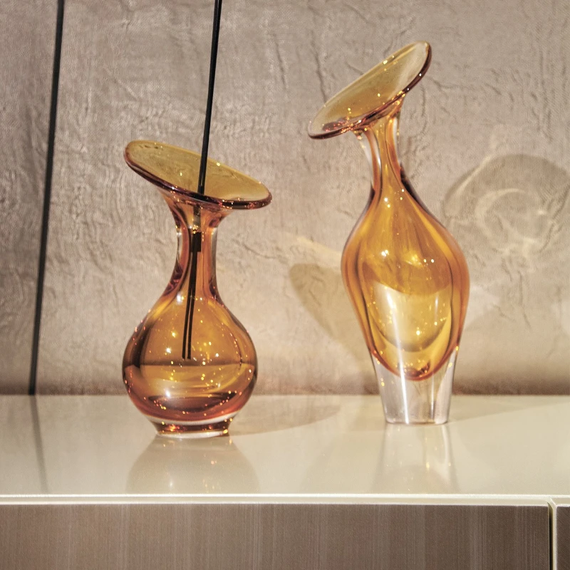 

Amber glazed vase, simple art creative model room