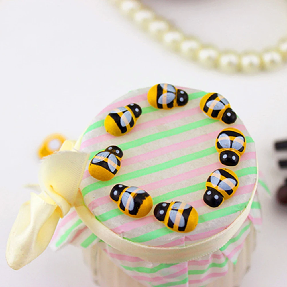 

100Pcs Mini Wooden Beetle Decorations Creative Self-Adhesive Garden Ornaments for Flowerpots Bonsai Patio Decoration Wood Garden