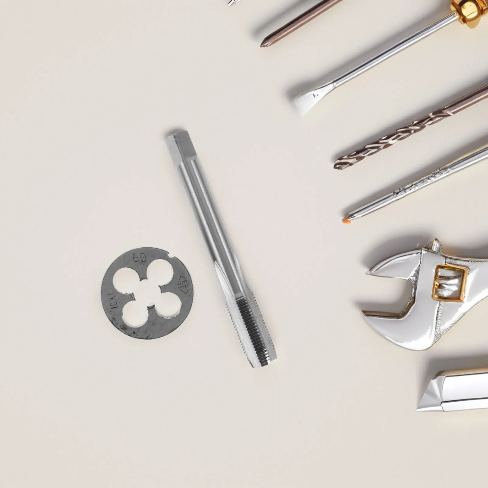 Set di matrici per maschi in acciaio Kit di strumenti per maschiatura filettatura Palmare Filettatura di precisione Riparazione Macchina Rubinetto per vite Fustelle rotonde Rubinetti Muore