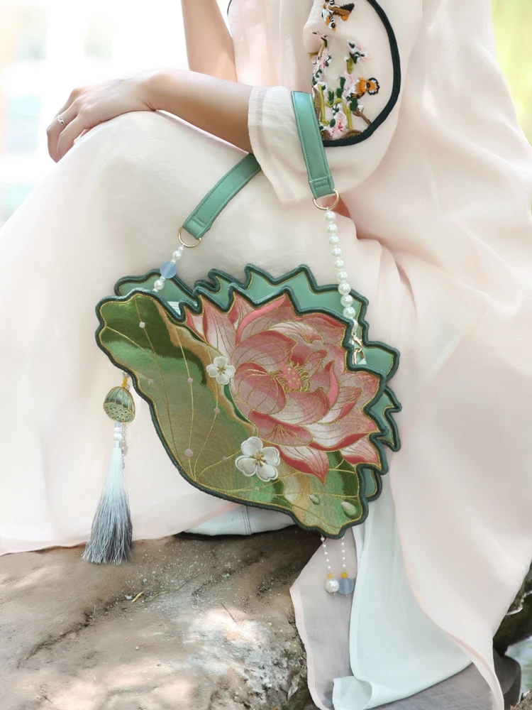 Lolita-bolso de hombro con cremallera bordada para mujer, monedero de estilo chino con borlas Hanfu, regalo