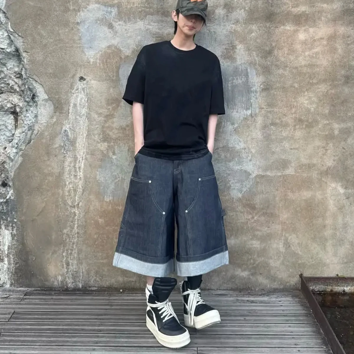 

NIGO Мужская осенне-зимняя темная рабочая одежда Джинсовые шорты High-street Модные винтажные широкие шорты прямого кроя # NGTOP12149
