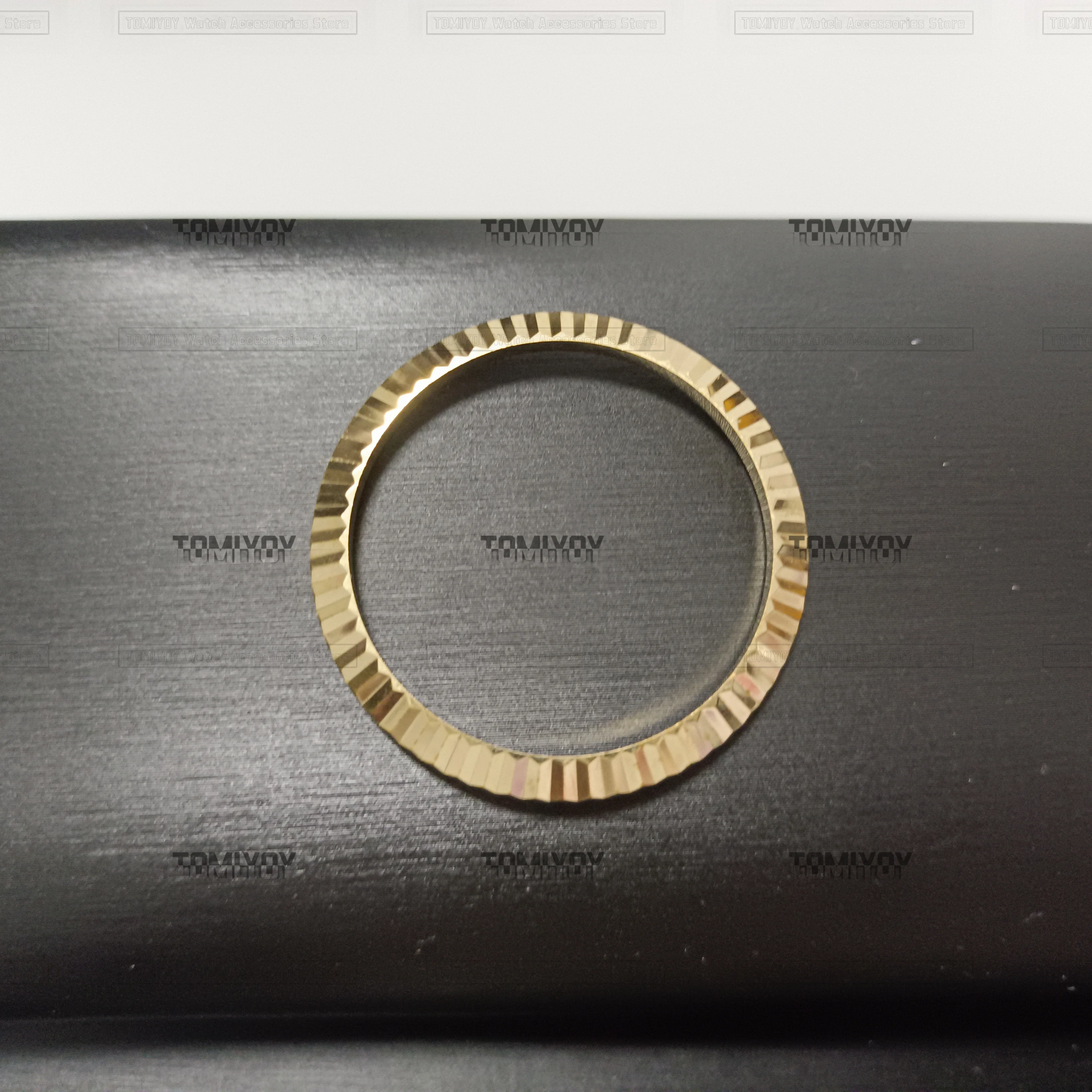 Srebrno-złota karbowana ramka ze stali nierdzewnej pasująca do koperty zegarka RLX DateJust