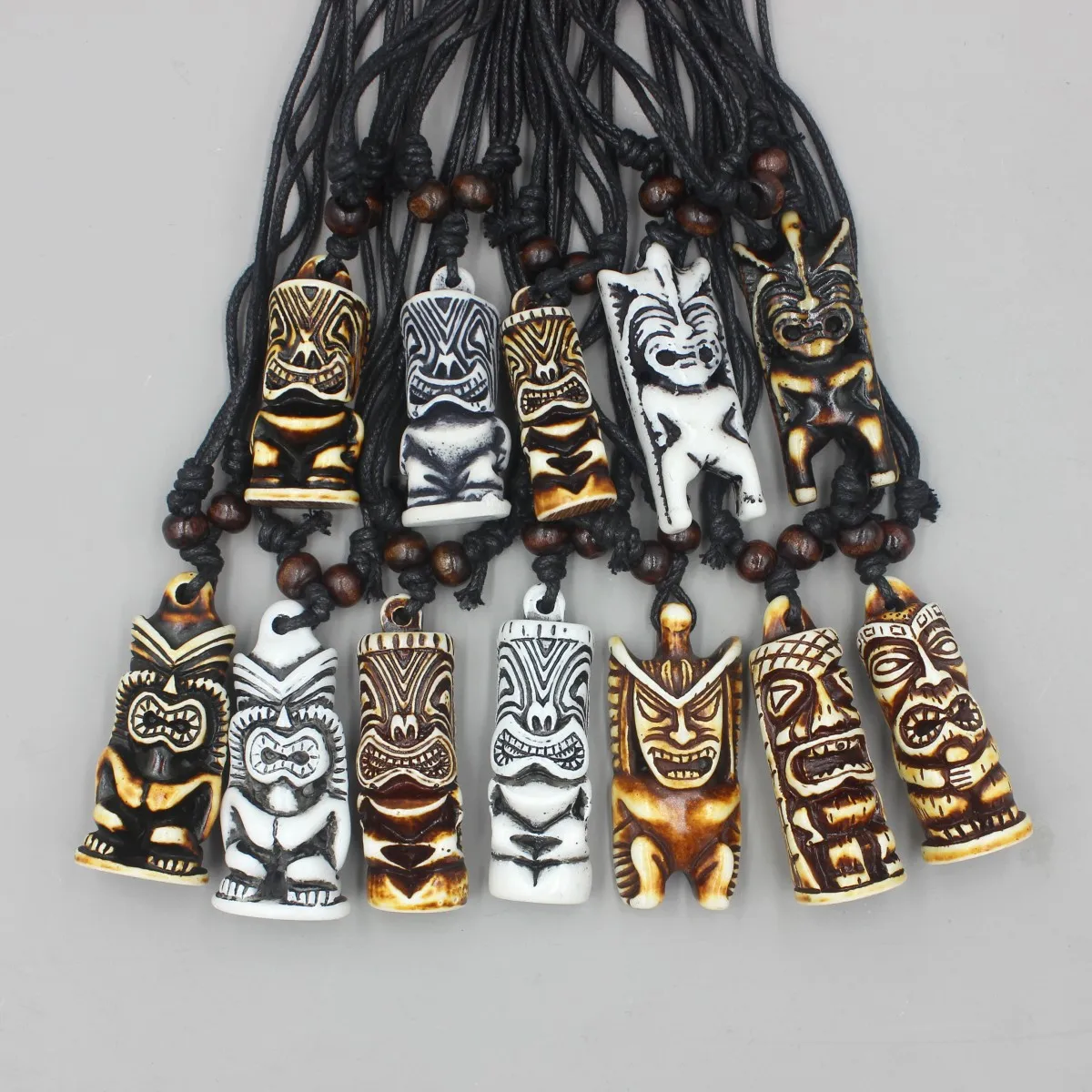 12pcs/Lot Hawaiian Tiki totem Necklaces for Men Women imitation Yak bone Carved NZ Maori Totem Pendant Necklaces Amulet Jewelry