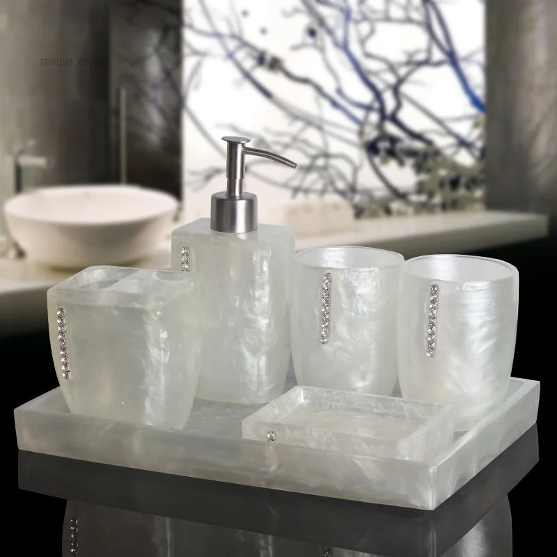 Pearl Texture Resin Bath Products Five-Piece Wedding Bathroom Accessories Set Soap Bottle Dispenser Dish Gargle Cup