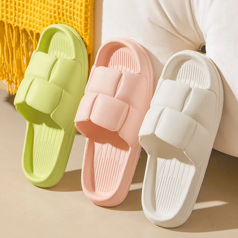 New Women Soft Sole Cloud Slippers Thick Platform Indoor Outdoor Beach Sandals Summer EVA Non Slip Flip Flops