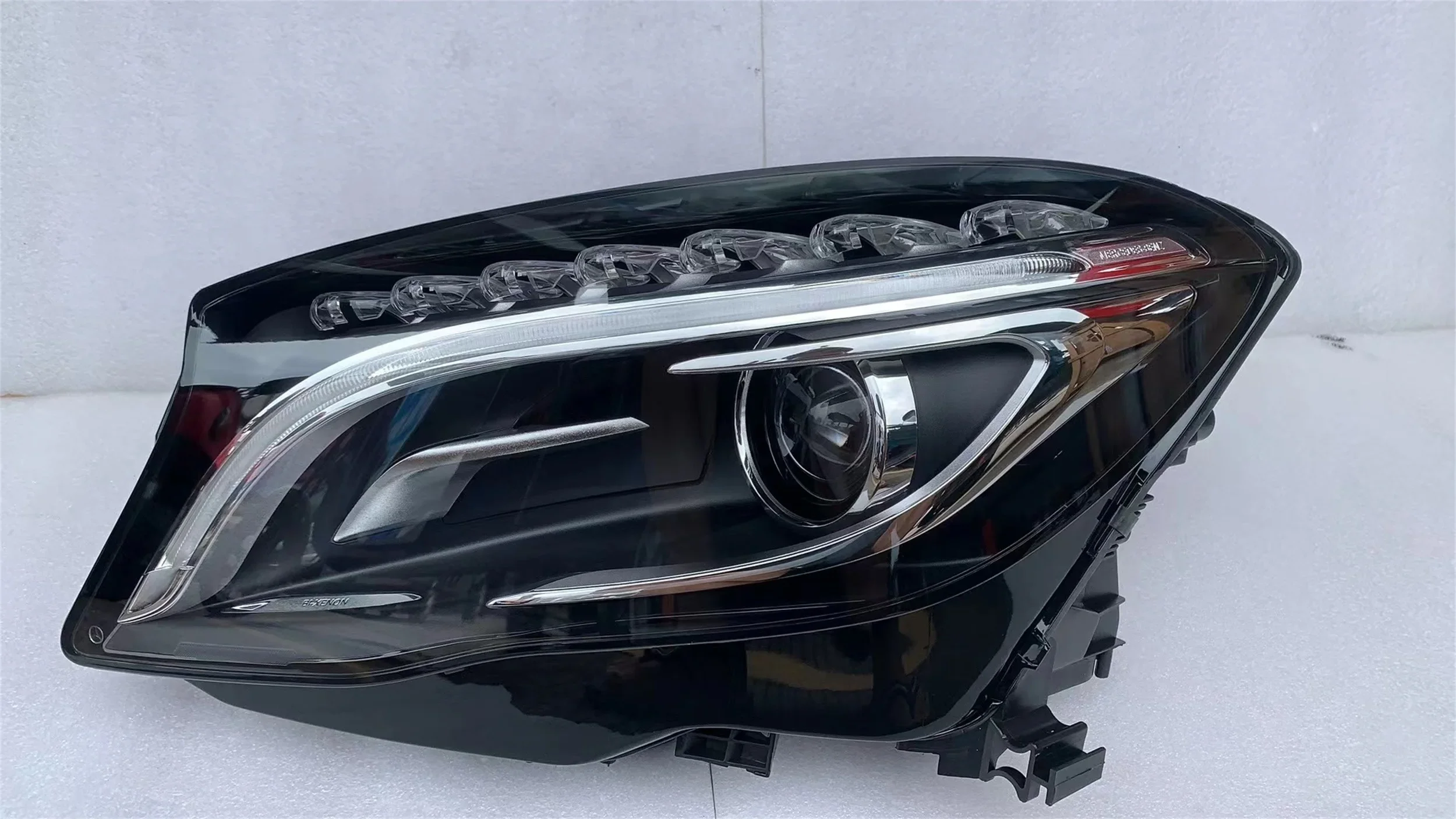 Faro de alta calidad 2015-2018 adecuado para Mercedes Benz GLA W156 X156 faro para Hernia faro para Hernia