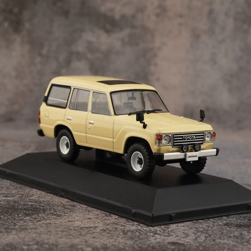 1:43 Scale Land Cruiser 1982 Off-road Vehicle Alloy Model