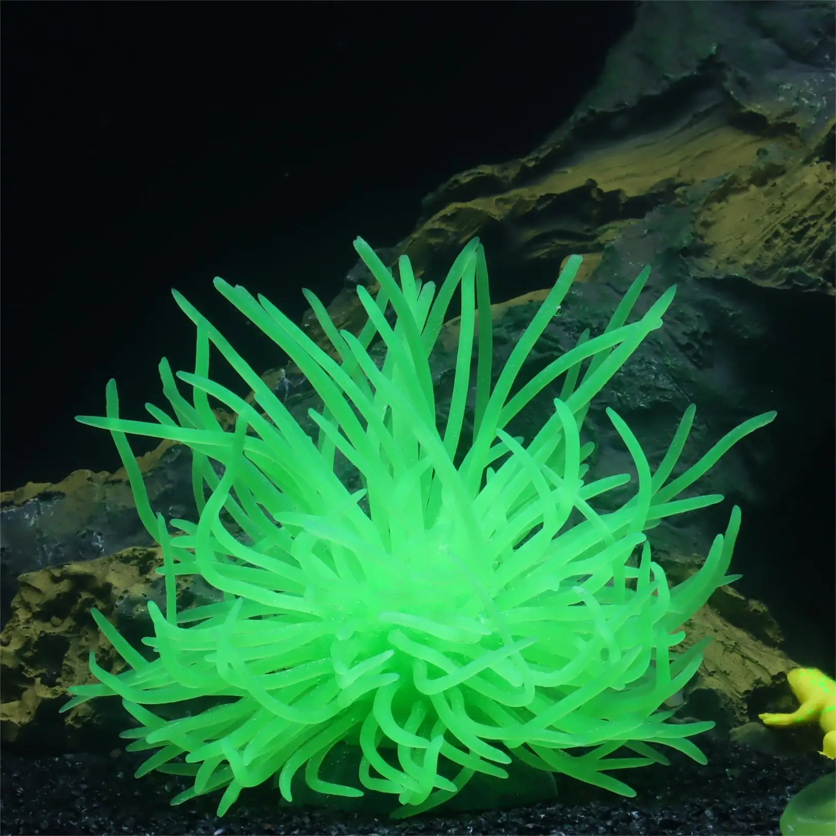 1 Pc Fish Tank Decorations Aquarium Decor Plants Soft Sea Urchin Silicone Decor Glowing Fish Tank Decorations Sea Anemone Betta