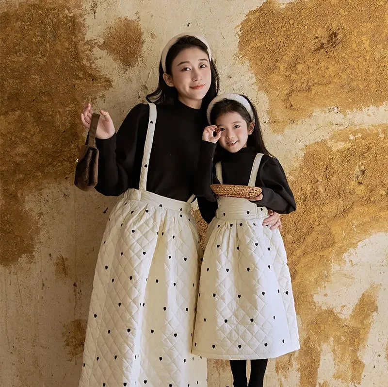 

Parent-child outfit 2023 Winter New Korean Mother'' s Love Embroidery Quilted Cotton Skirt Girls' Strap Skirt Set