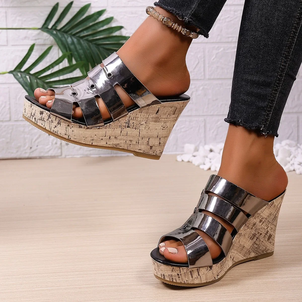 Summer Women Sandals Thick Bottom Trend Casual Shoes Anti-slip Platform Slippers Wedges Sandals Outdoor Slippers Slides Women