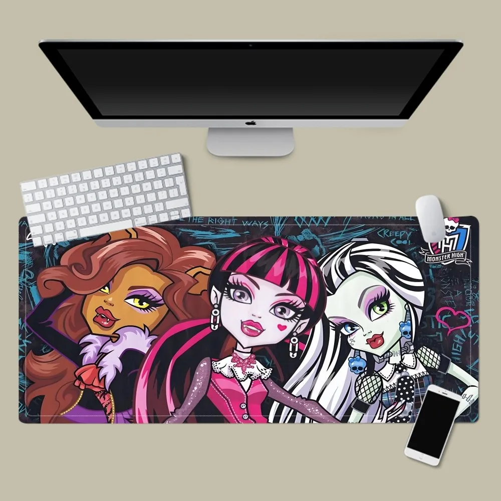 M-Monster High D-Draculaura Mouse Pad Laptop Gaming Accessories Mousepad Large Desk Mat Computer Gamer Keyboard Rug Carpet
