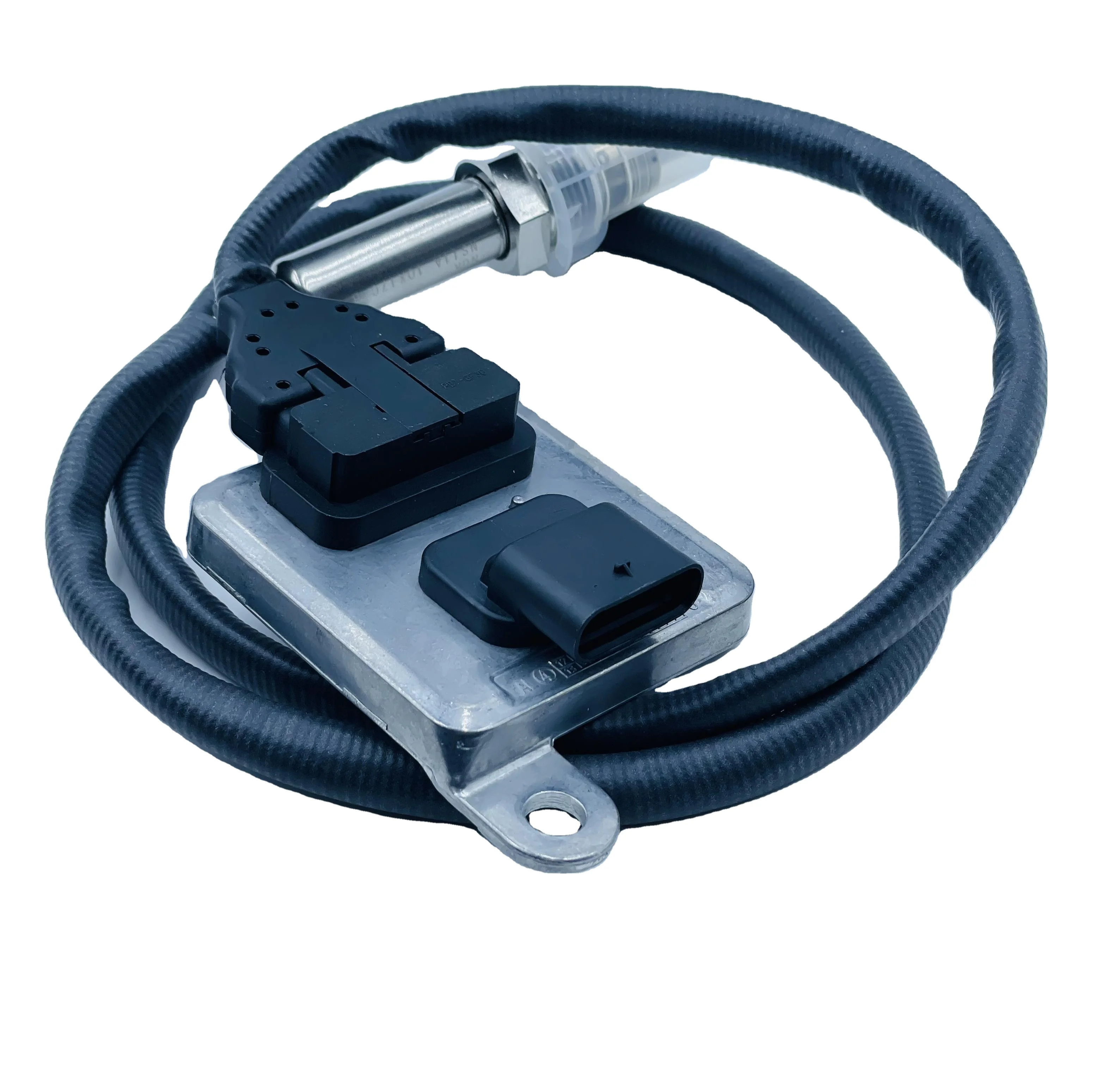 

Ultimate Detail A0009051612 0009051612 SCR Nitrogen Oxide Sensor, Suitable ForMercedes Benz W164-W251, with A One-year Warranty