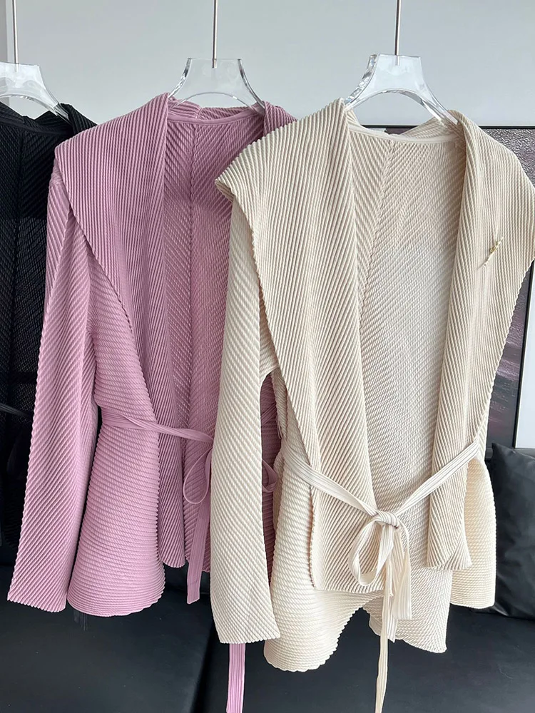 GVUW Pleated Lapel Jackets Women Full Sleeve Open Stitch New 2024 Lace-up Irregular Hem Fashion Outwear Female Tops 17G8228