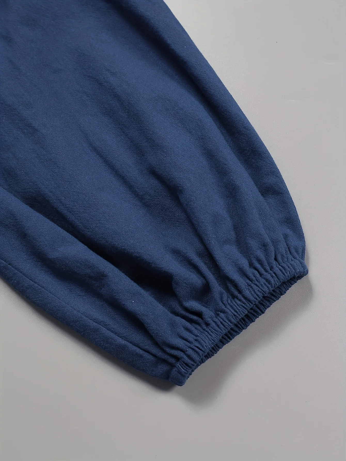 فستان نسائي فضفاض بأكمام طويلة بلون نقي مطوي ورقبة على شكل حرف V أساسي لحفلات العودة للوطن فساتين طويلة غير رسمية للنساء #4