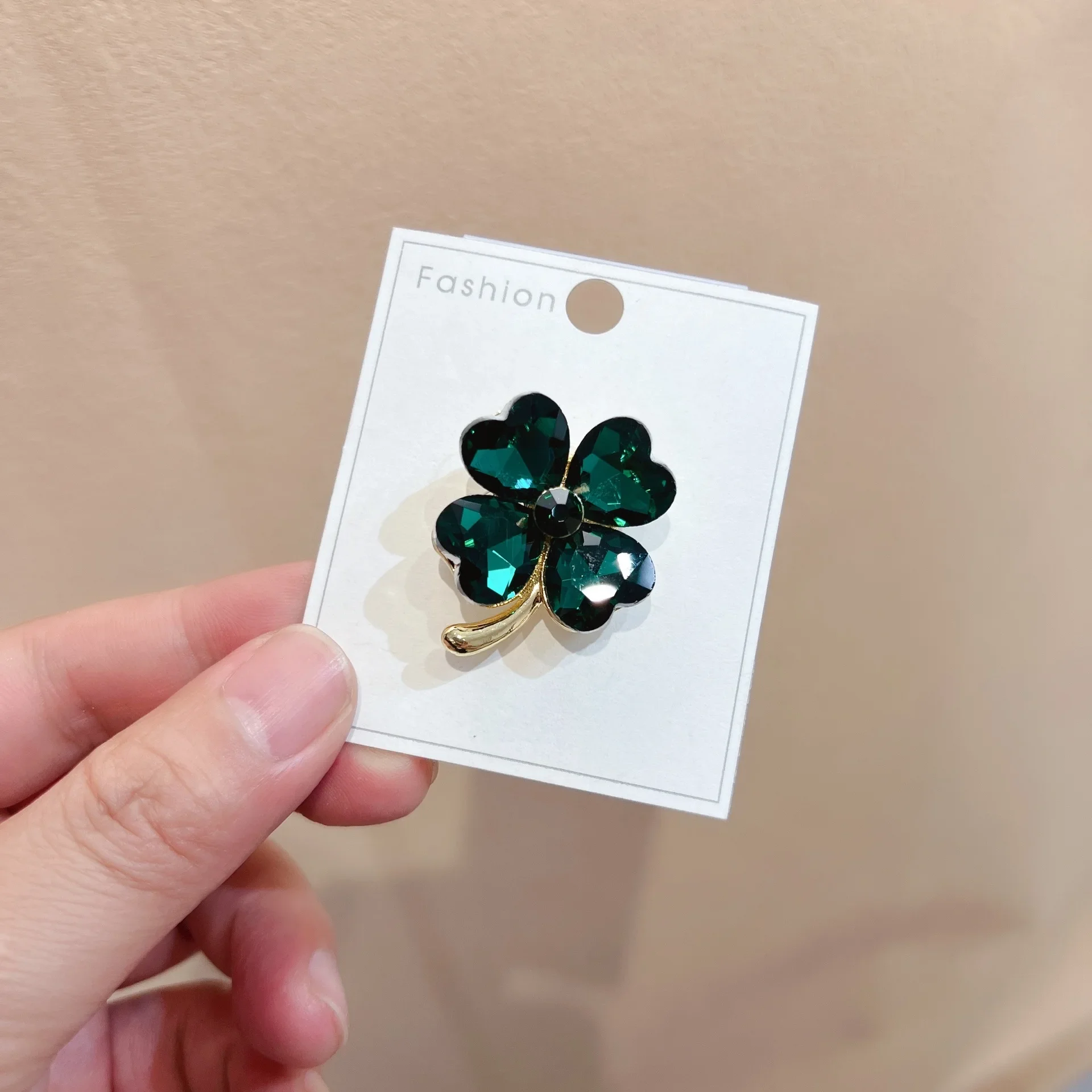 New Luxury Green Clover Pin Brooch Accessories For Men Women