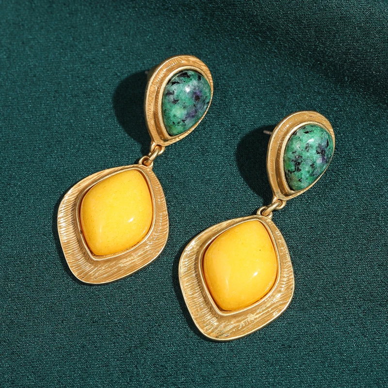 

Antique Gold Color Beeswax Drop Earrings Green Moss Stone Pendant Rhombus Designer Jewelry Ladies Vintage Mother Birthday Gifts