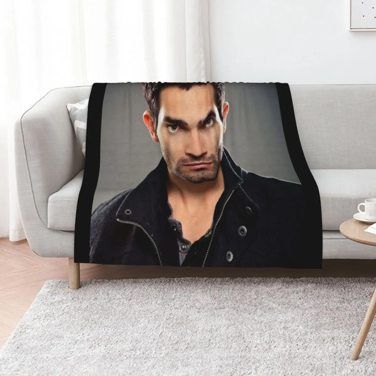 logo tyler for film serem hoechlin drama aksi Throw Blanket Hair Beautifuls Bed Fashionable Sofa Quilt Bed linens Blankets