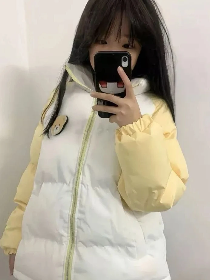 

Теплая хлопковая женская куртка с воротником-стойкой, принтом с буквами и мишкой, зимняя верхняя одежда в стиле колледж, пэчворк