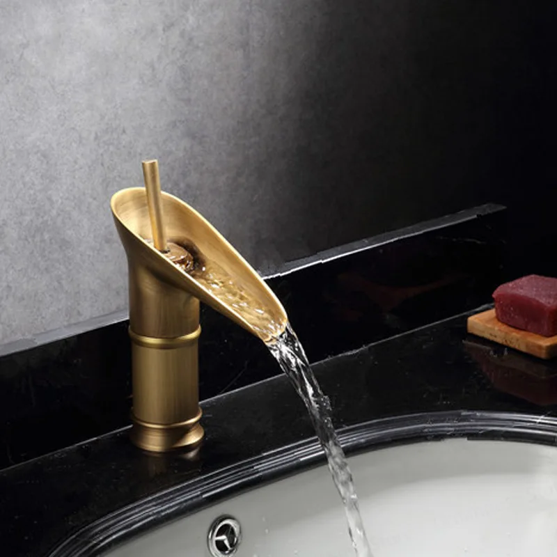 

All Copper Antique Style Faucet Single Hole Hot and Cold Countertop Faucet Bathroom Wine Glass Hot and Cold Artistic Faucet