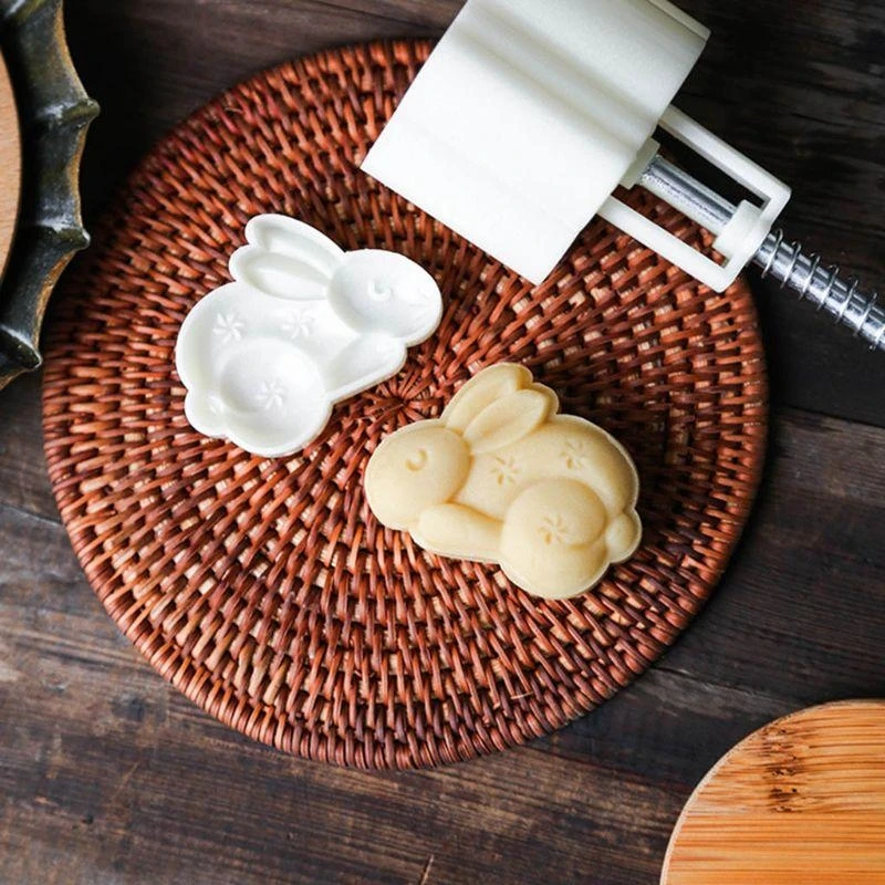 0XLD 50g Moon Cake Mold with 2pcs Bunny Stamps Barrel Mooncake Hand Pressure Pastry Mould DIY Bakware Mid-autumn Festival