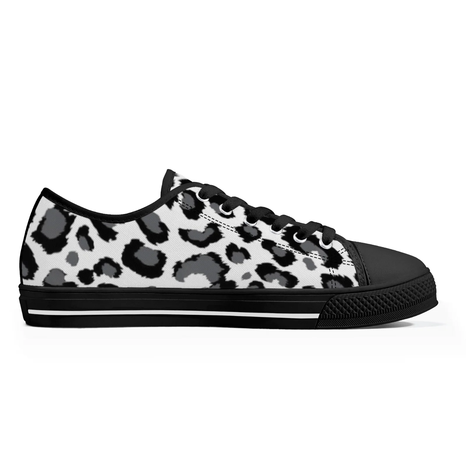 

Custom black and white camouflage low-top canvas shoes for men and women vulcanized sports shoes casual sports shoes