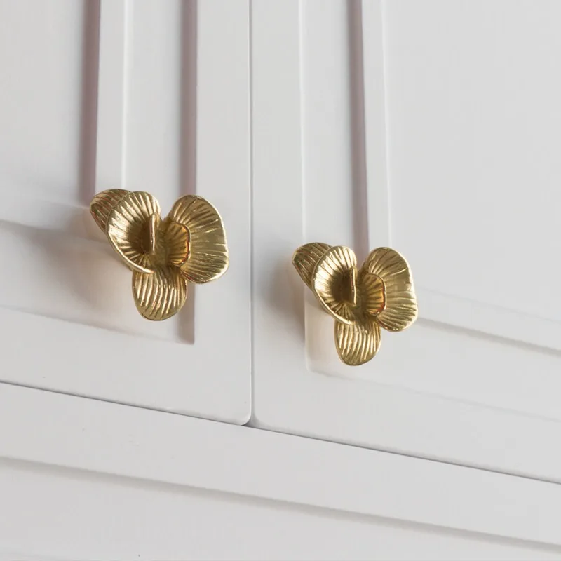 Retro brass orchid handle drawer closet single hole flower handle