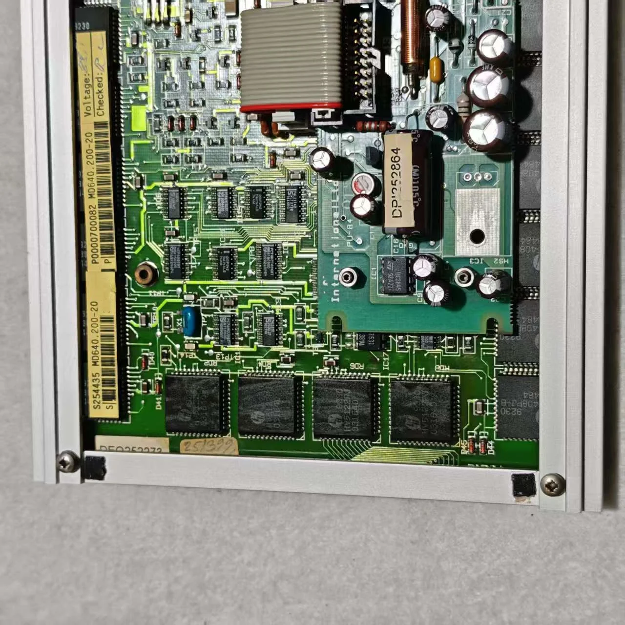 

MD640.200-20 LCD Screen Display Panel