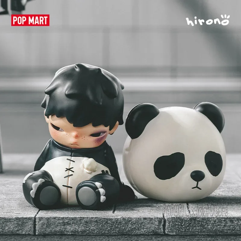 Hirono Pop Panda Hangende Kaart Hanger Origineel Speelgoed Pop Leuke Actie Anime Figuur Desktop Ornamenten Collectie