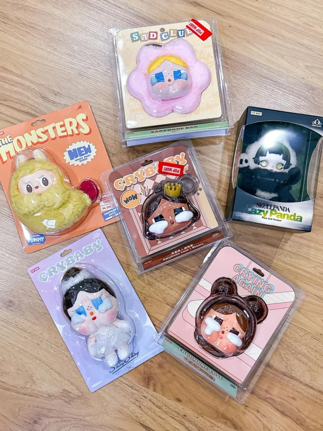 POP MART Crybaby Shiny Shiny Series Blindbox Crybaby Anhänger/Plüsch Schwarz/Rosa Puppe Niedliche Kopfhörerhülle Handykarte Überraschungsgeschenk