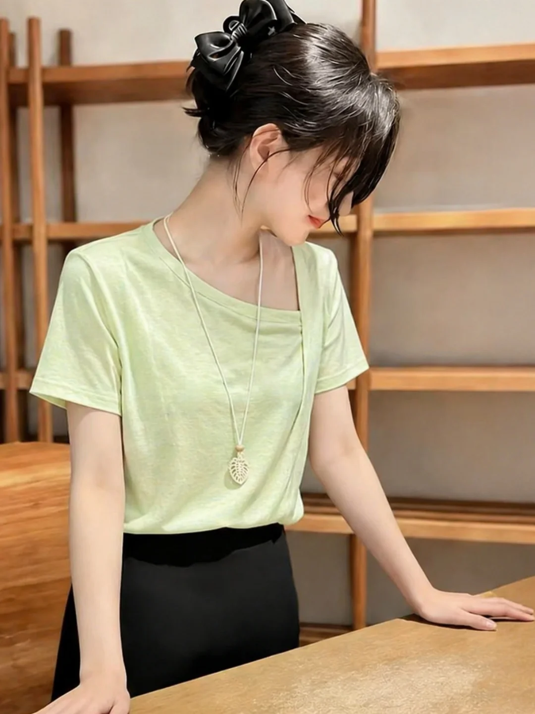 

Korean Style Commute Fashion Short Sleeve T-Shirt Women's Slimming Versatile Stylish Top Straight Cut Silken Material