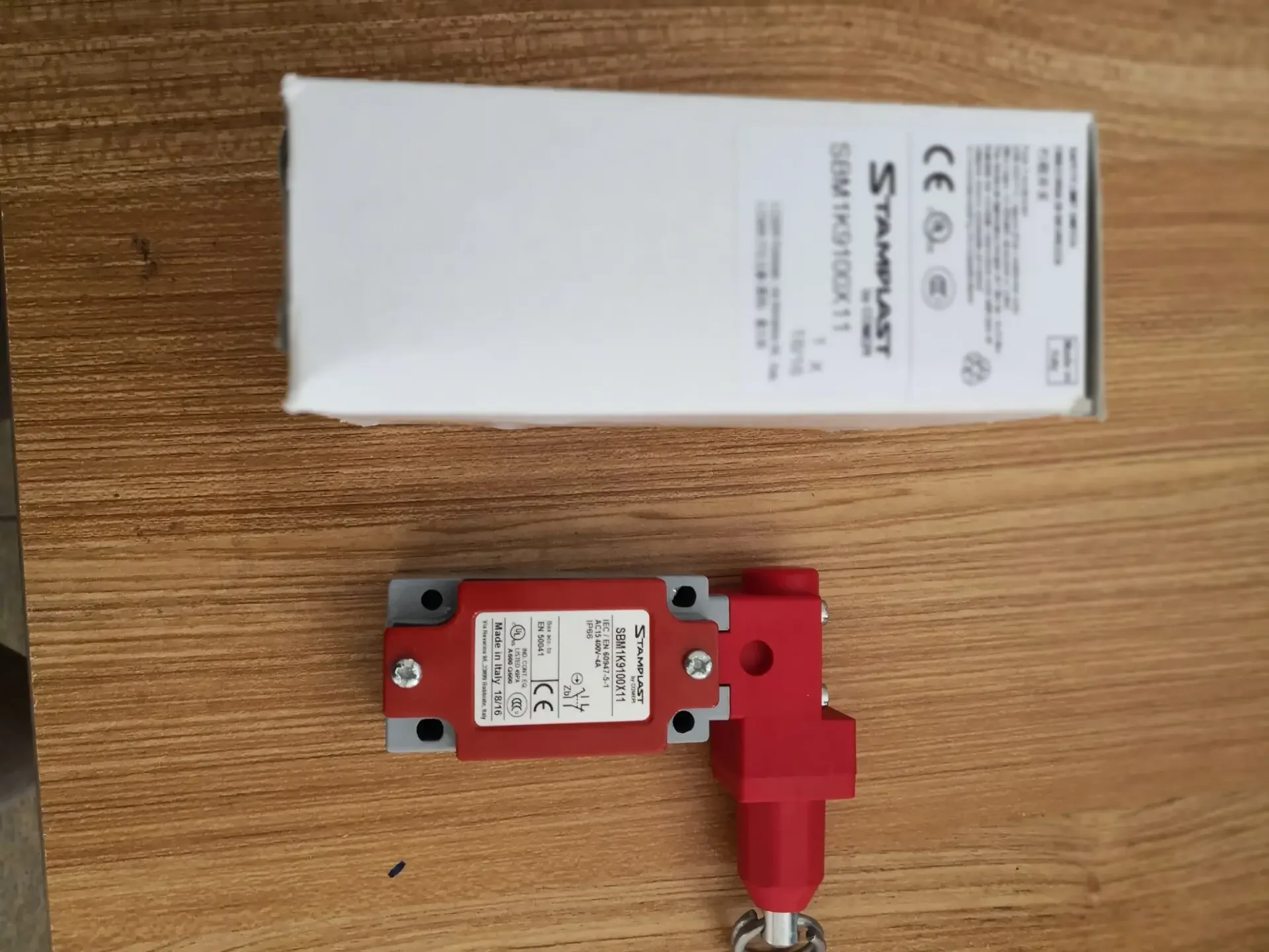 

New original pull rope switch SBM1K9100X11 replaced FD 1880