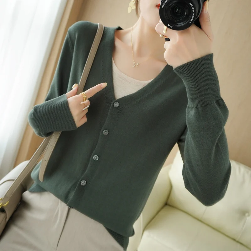 Autumn And Winter Women\'s V-neck Knitted Sweater 100% Knitted Long Staple Cotton Cardigan Basic Classic Korean Versatile Top SMY