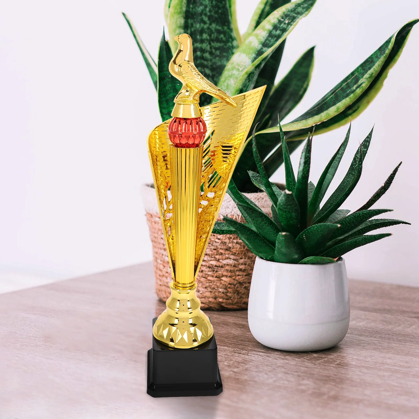 

Pigeon Trophy Halloween Award Ribbons Mini Funny Trophies Plastic Golf