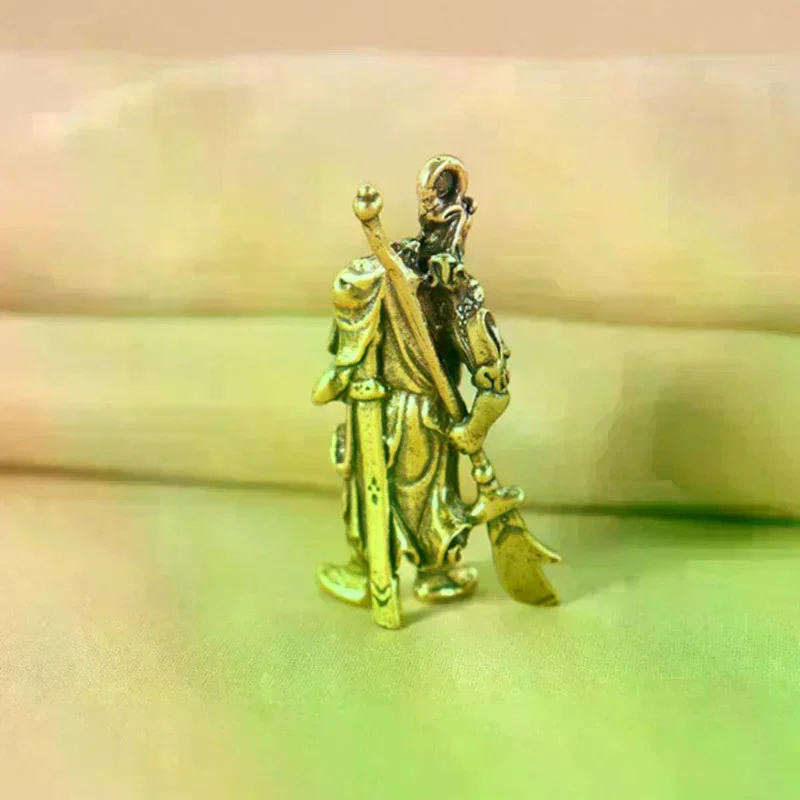 Solid Pure Copper Guan Gong Knife Sword Car Keychain Pendants Luggage Bag Hanging Jewelry Accessories Brass Key Chain Ring Gifts view 4