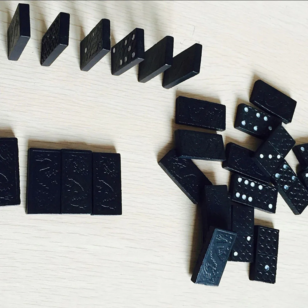 4 مجموعات من الدومينو المثيرة للاهتمام مجموعات كتل الدومينو المنزلية المضحكة للأطفال للأماكن الخارجية والداخلية