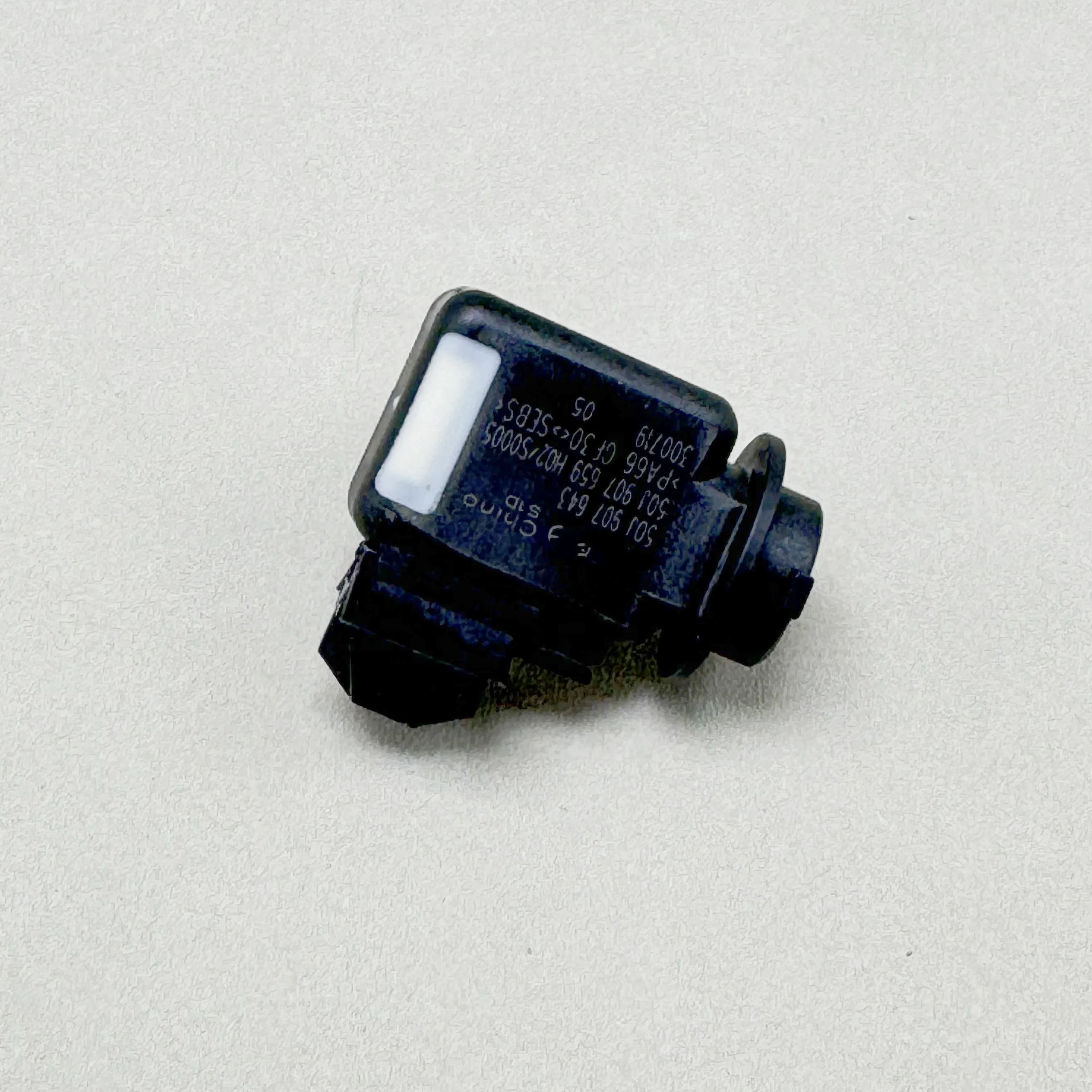 

Air Quality Sensor For VW PASSAT B8 Golf 7 Golf 8 Tiguan Skoda Octavia Seat Leon 2013-2016 Audi Q4 Q5 Q6 5QJ907643 5Q0907643