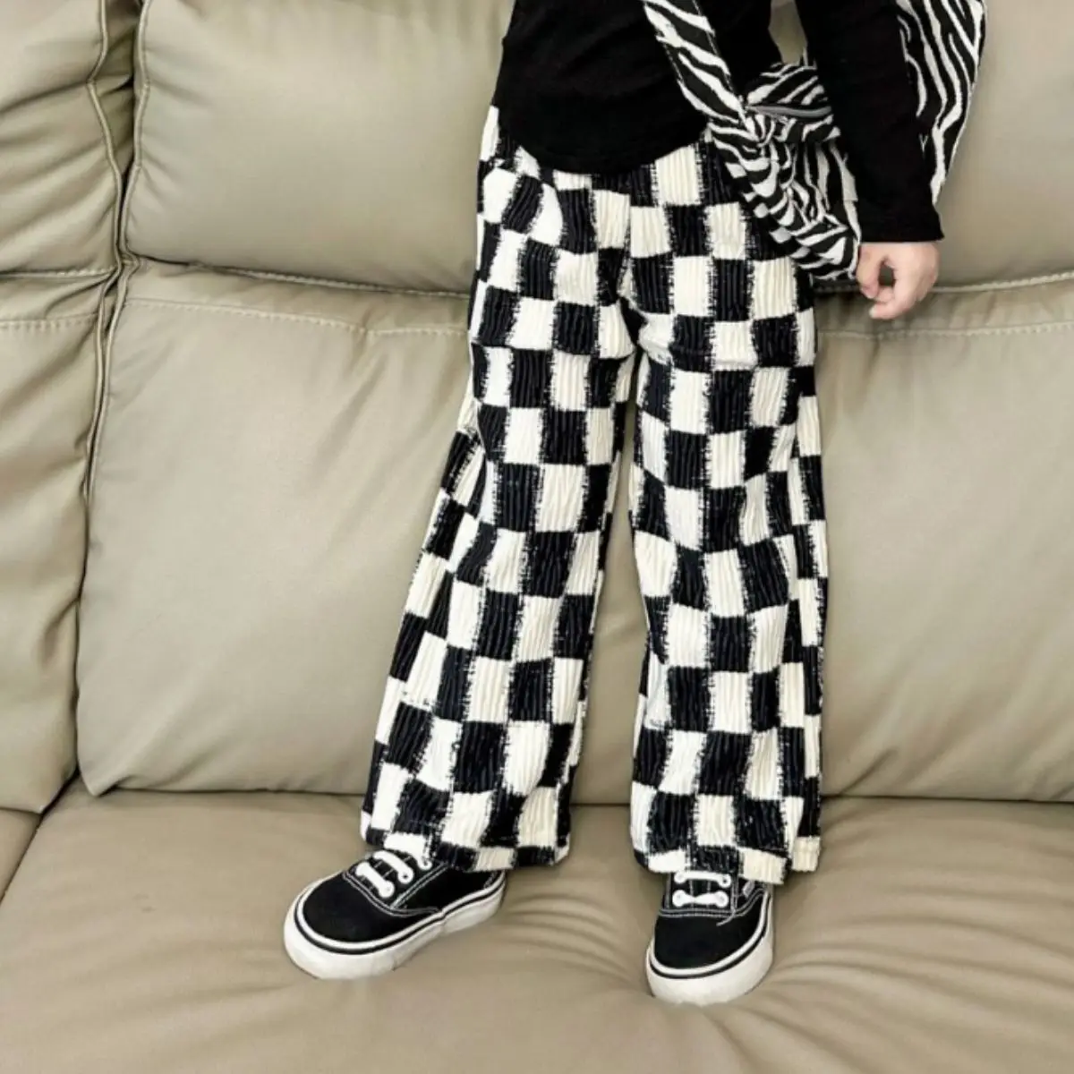 Girls' Chessboard Checkered Pants 2024 Autumn New Korean Style  Children's Micro Flare Pants for Children's Leisure Pants