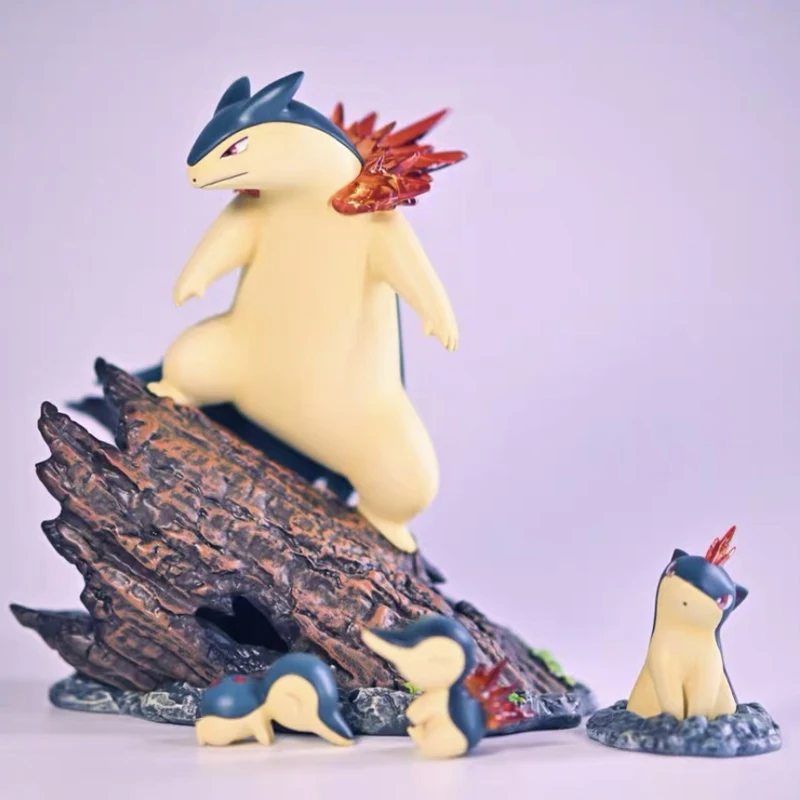 12CM Pokemon Anime Figur Typhlosion Action Figur Sammlung PVC Typhlosion Statue Schreibtisch Dekoration Geburtstag Geschenk Individuelles Spielzeug