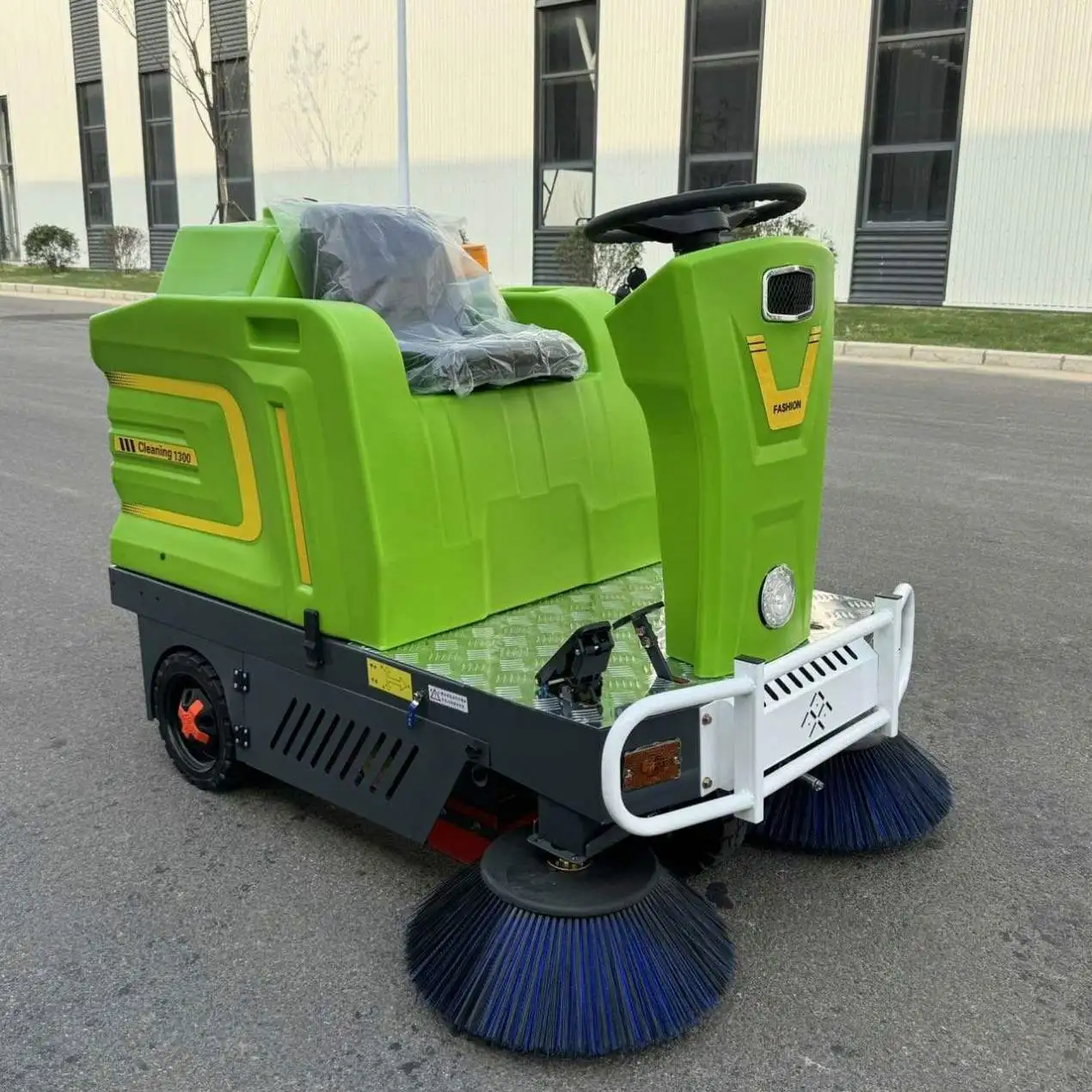 

New Electric Road Sweepers, Industrial Cleaners, Floor Cleaners