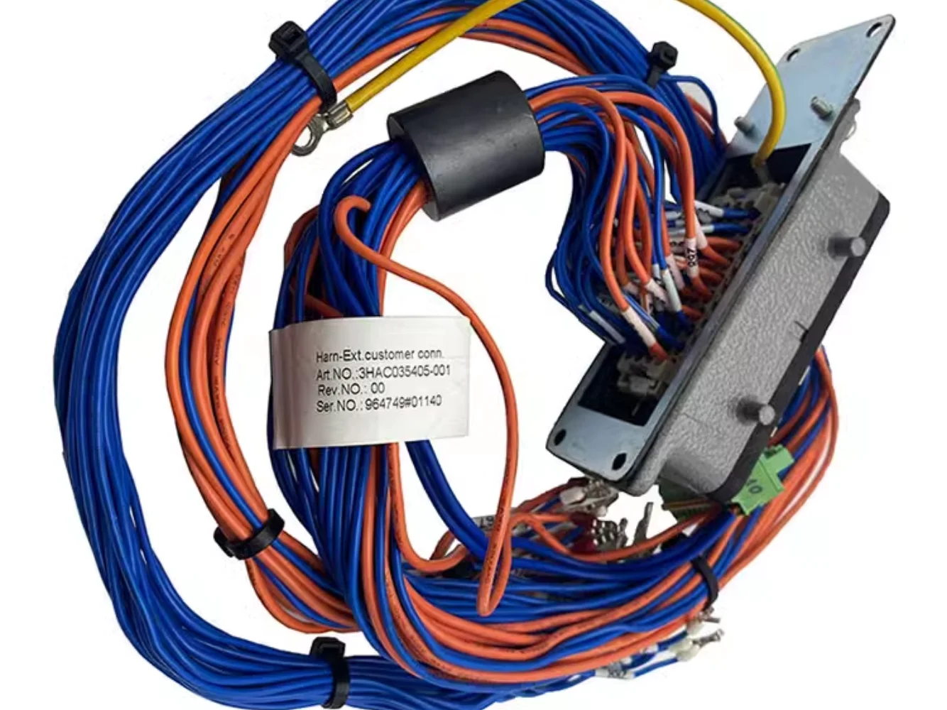 

3HAC035405-001 Connect the wiring harness