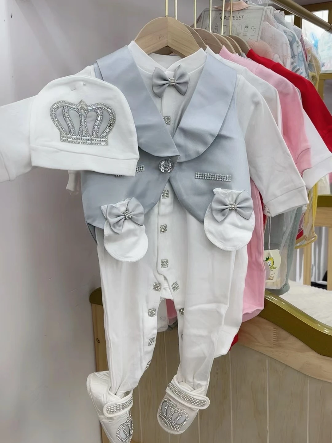 

Baby Boys Vest Gentleman One-Piece Romper Wedding Outfit Grey Toddler Tuxedo Jumpsuit Baby Formal Dressy Vests and Blazers