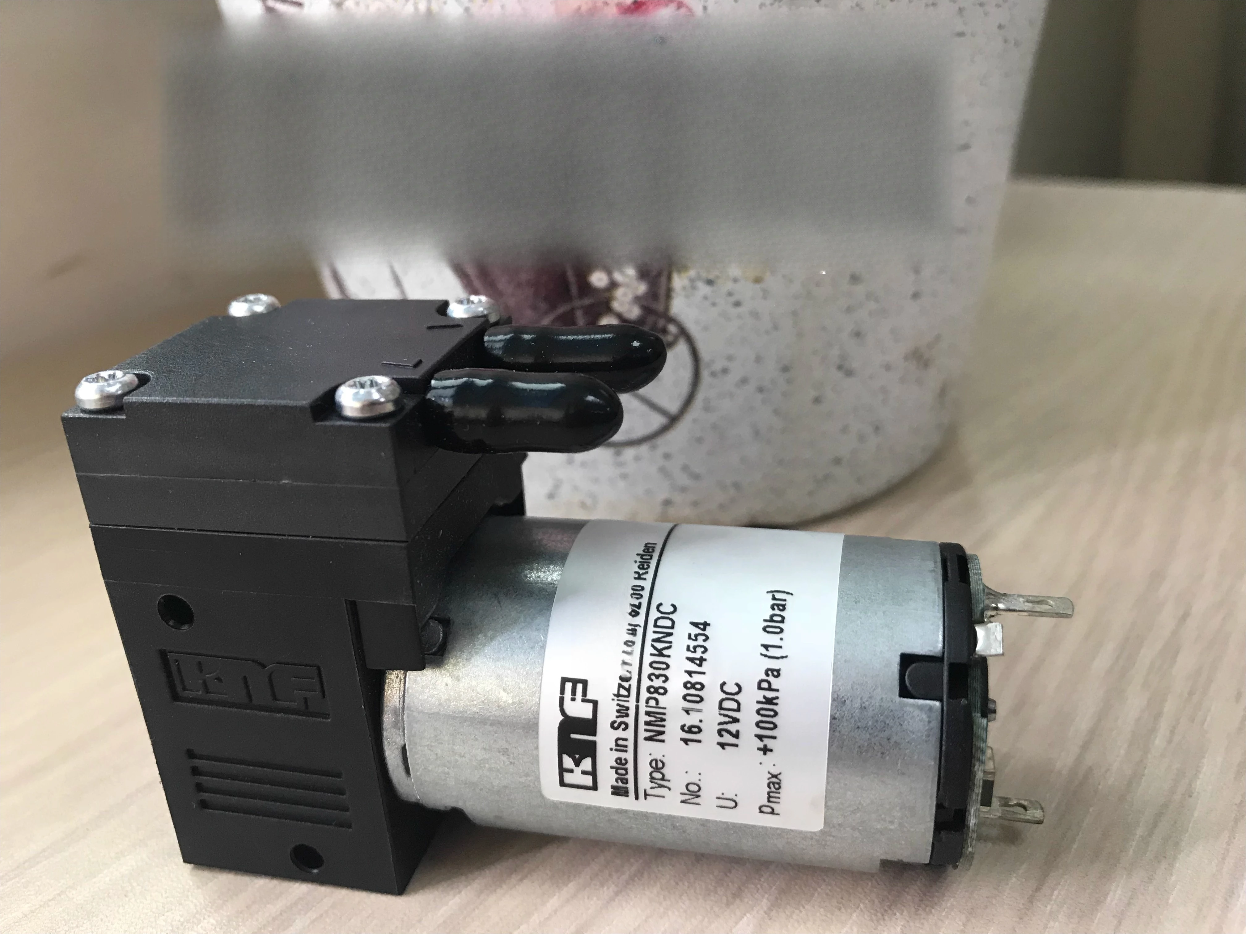 

Vacuum pump NMP830KPDC DC24