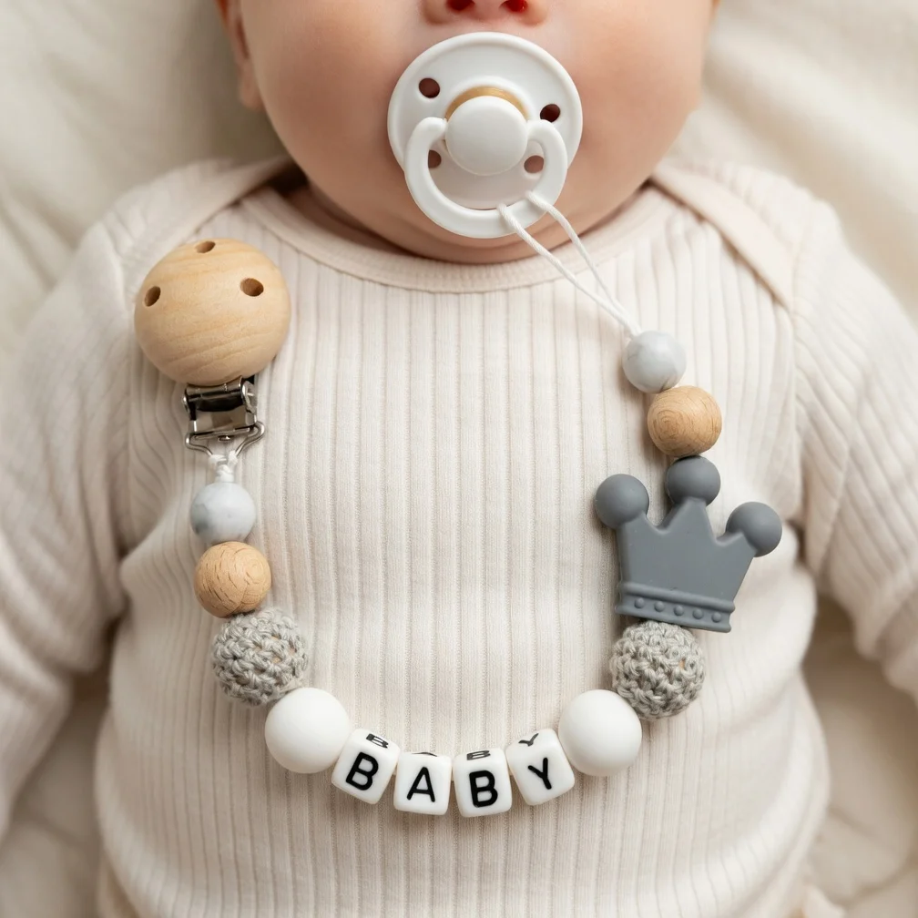 prendedor-de-chupeta-personalizado-com-nome-corrente-de-madeira-de-faia-artesanal-suporte-de-silicone-em-formato-de-coroa-brinquedo-mordedor-para-bebe-presente-para-mastigar