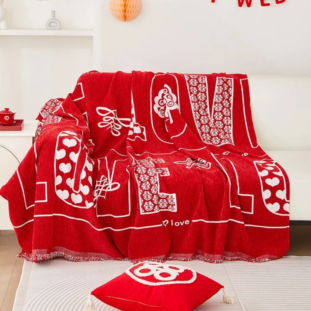 Luxury Red Sofa Cover with Tassel Couch Towel Machine Washable Holiday Theme Red Grids Sofa Slipcover for Living Room Decor