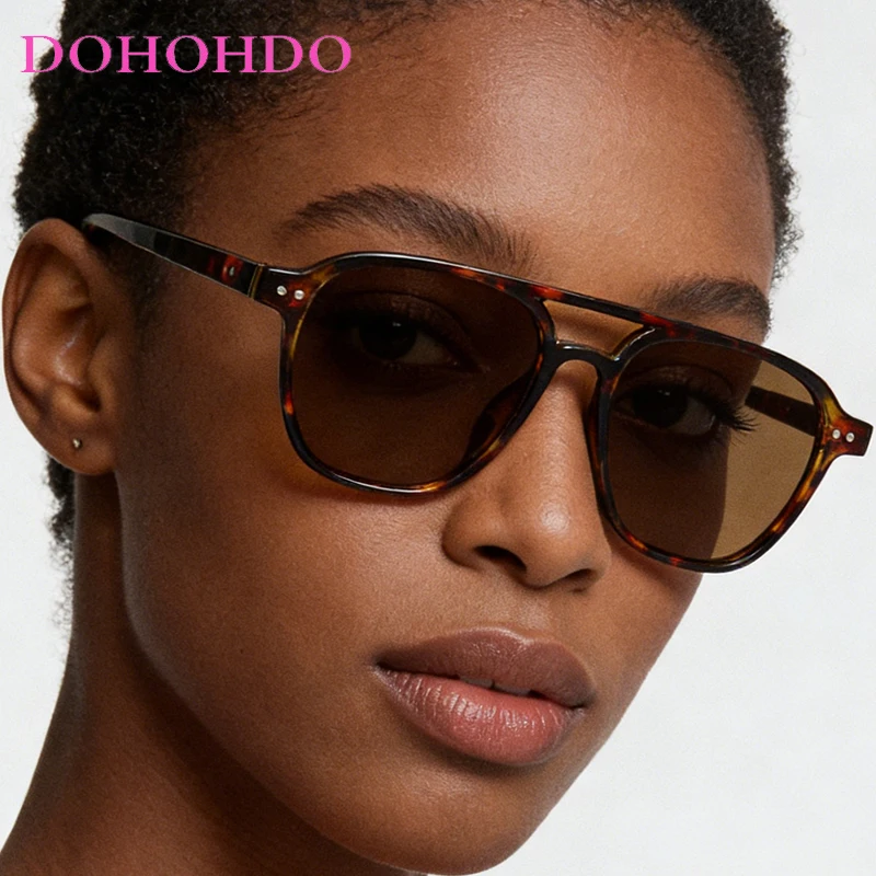 

2026 Small Rivets Square Pilot Sunglasses Women Men Classic Trendy Shades Driving Shades Traveling Eyewear UV400 Lentes De Sol