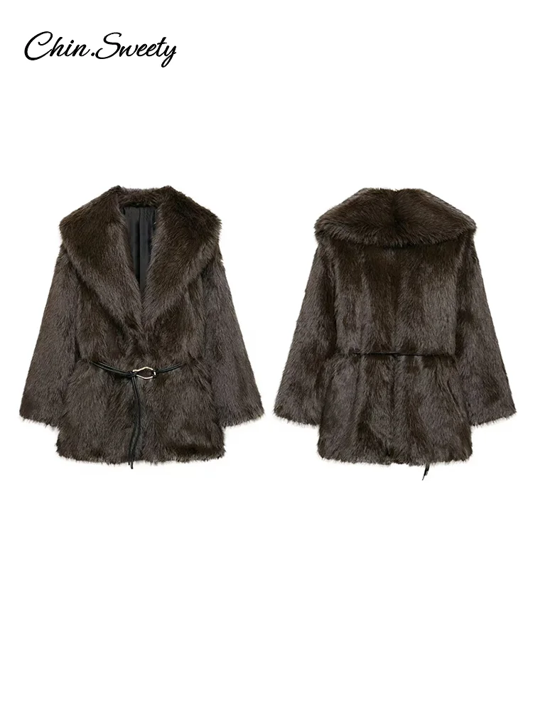 Рисунок 6 - Роскошные женские пальто с лацканами