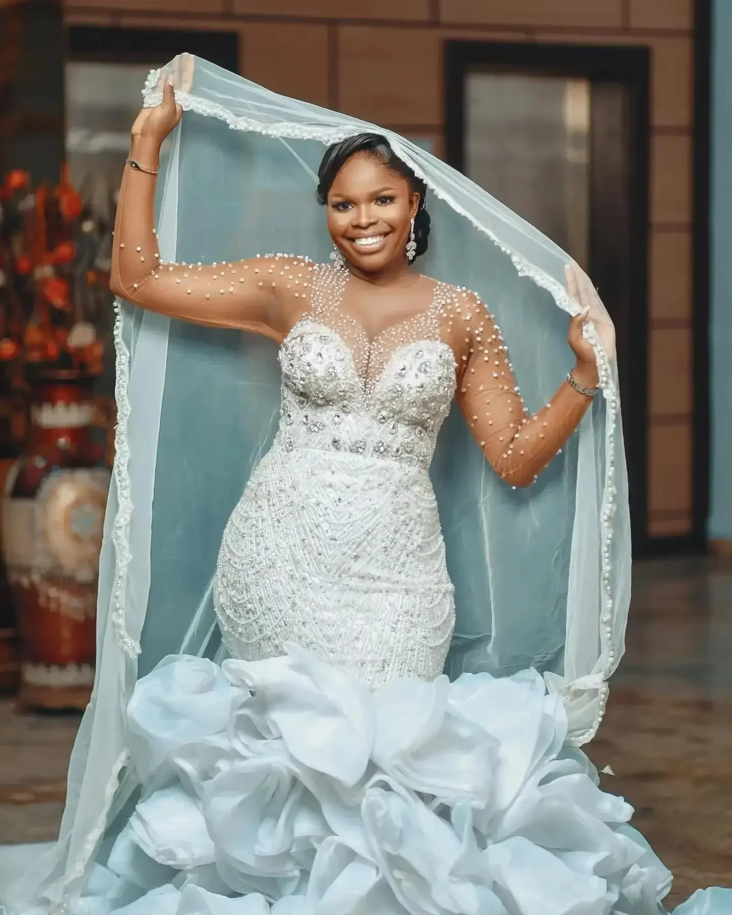 

Customized O-Neck Full Beads Crystals Mermaid Arabic Wedding Dress for Bride Long Sleeves Tiered Ruffles Bridal Gown