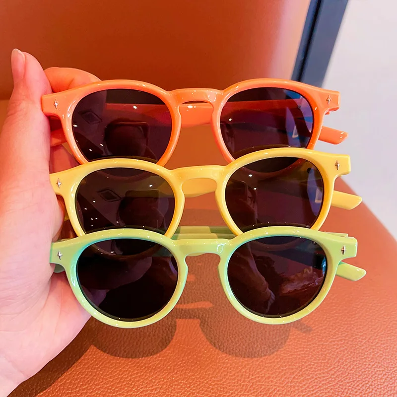 2026 Niedliche Runde Kinder-Sonnenbrille UV400-Schutz Bonbonfarben Leichte Sonnenbrillen für Kleinkinder Jungen Mädchen Sommer Strand – Detail 2